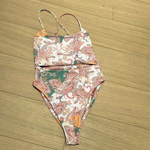 Skatie MADISON size small like new